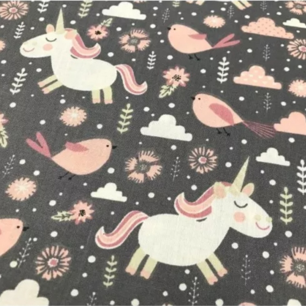 Unicornio y Pajaros